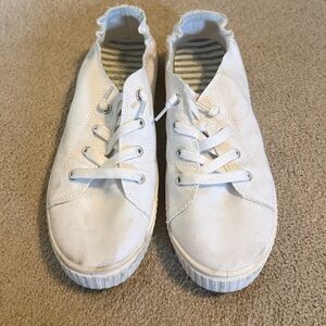 West Loop Women's Lace Up Sneakers Walking Shoes Size Large 9-10 Memory Foam